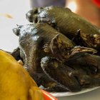 Nguồn Gốc Gà Đen Tây Bắc – Từ Giống Gà Bản Địa Đến Đặc Sản Cao Cấp